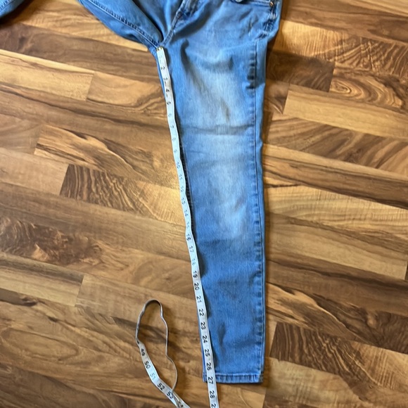 Women’s Kensie Skinny Mid Rise Jeans, Size 8/29 - Picture 3 of 7